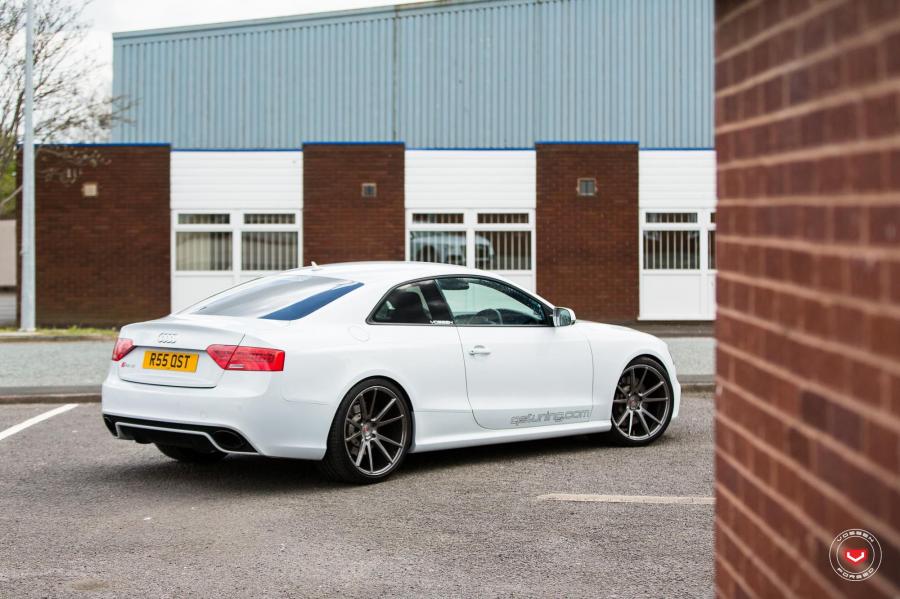  Audi RS5 Coupe on Vossen Wheels (VPS-301) 2017 года  (фото 46 из 48)
